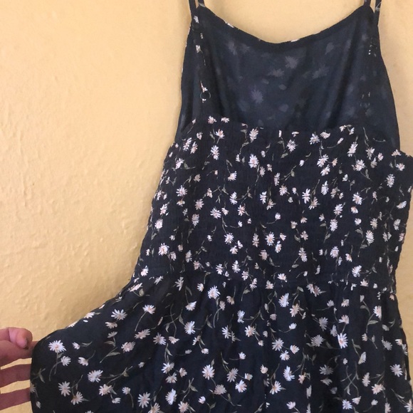 Flower Jumpsuit American Eagle size Small - Picture 6 of 7